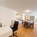 Cattedrale 5 Tirabora Short Rent, Con Parcheggio Privato アパート トリエステ