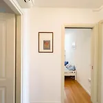 Cattedrale 5 Tirabora Short Rent, Con Parcheggio Privato アパート *