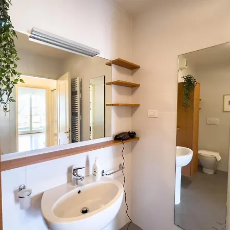 Cattedrale 5 Tirabora Short Rent Апартаменты Триест