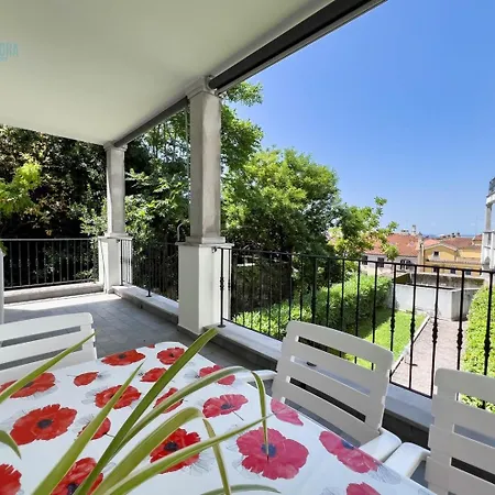 Cattedrale 5 Tirabora Short Rent * Триест