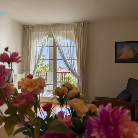 Apartment Cattedrale 5 Tirabora Short Rent, Con Parcheggio Privato Trieste
