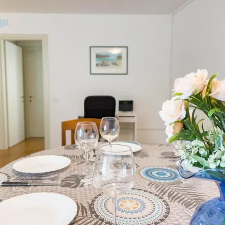 Apartman Cattedrale 5 Tirabora Short Rent